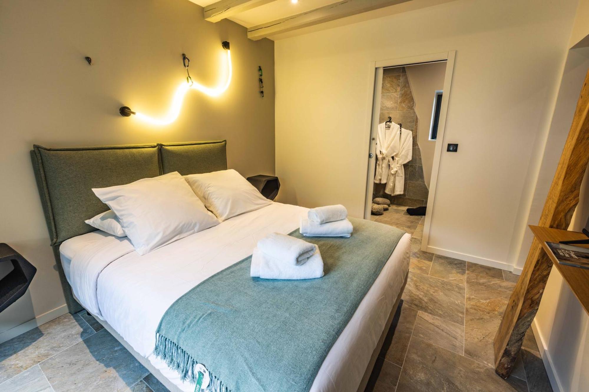 La Sainthilarienne Bed & Breakfast ภายนอก รูปภาพ